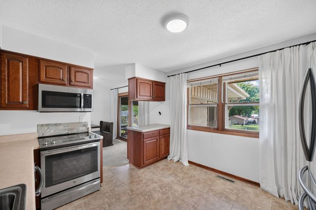 7046 NW 21st Street, Ankeny, IA 50023