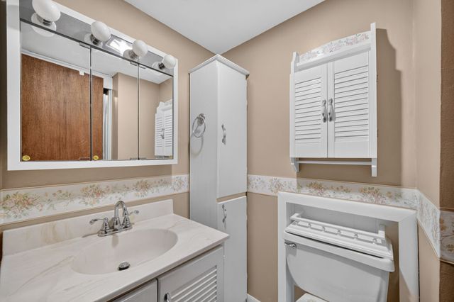 7046 NW 21st Street, Ankeny, IA 50023