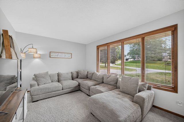 7046 NW 21st Street, Ankeny, IA 50023