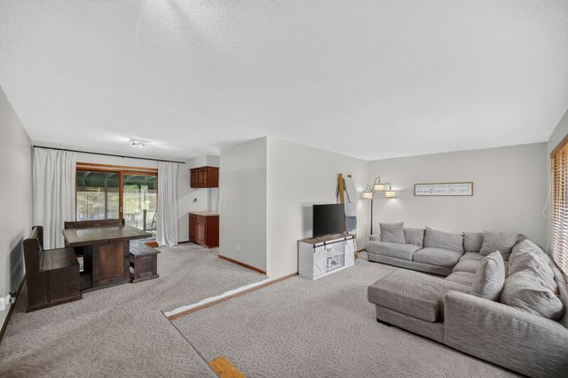 7046 NW 21st Street, Ankeny, IA 50023