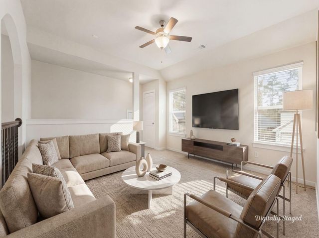 313 Serenata Woods Trail, Conroe, TX 77318