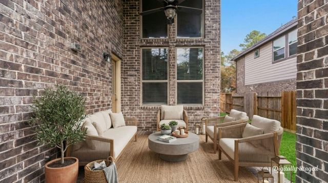 313 Serenata Woods Trail, Conroe, TX 77318