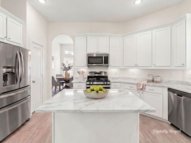 313 Serenata Woods Trail, Conroe, TX 77318