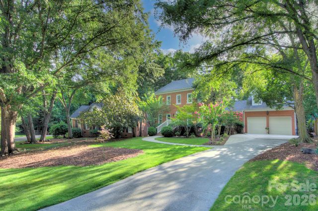 9209 Hanover South Trail, Charlotte, NC 28210
