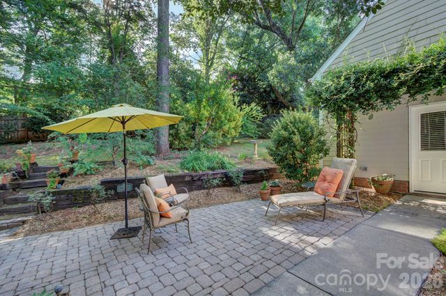 9209 Hanover South Trail, Charlotte, NC 28210