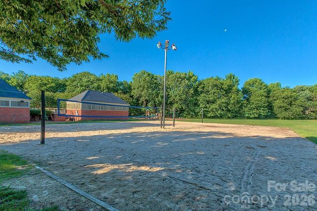 9209 Hanover South Trail, Charlotte, NC 28210