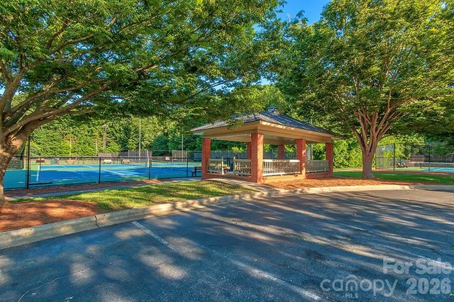 9209 Hanover South Trail, Charlotte, NC 28210