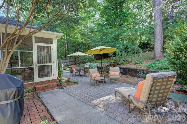 9209 Hanover South Trail, Charlotte, NC 28210