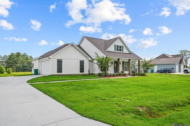 7521 Yucan Rd, Denham Springs, LA 70726