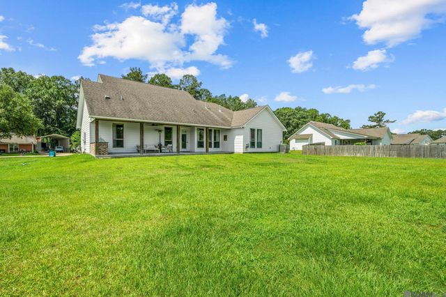 7521 Yucan Rd, Denham Springs, LA 70726