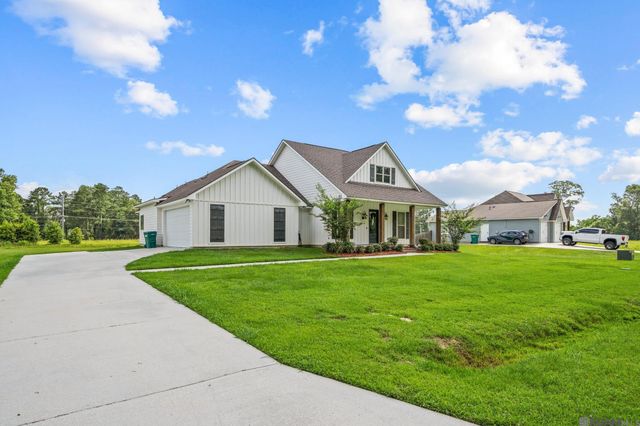 7521 Yucan Rd, Denham Springs, LA 70726