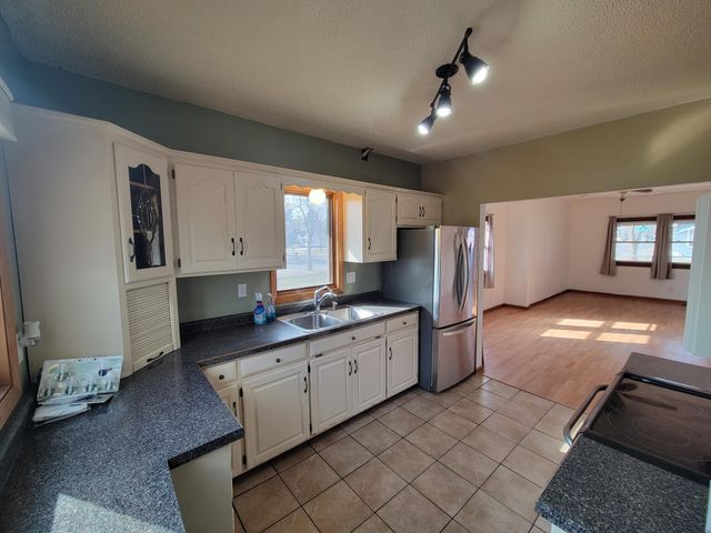 924 13th Avenue S, Saint Cloud, MN 56301