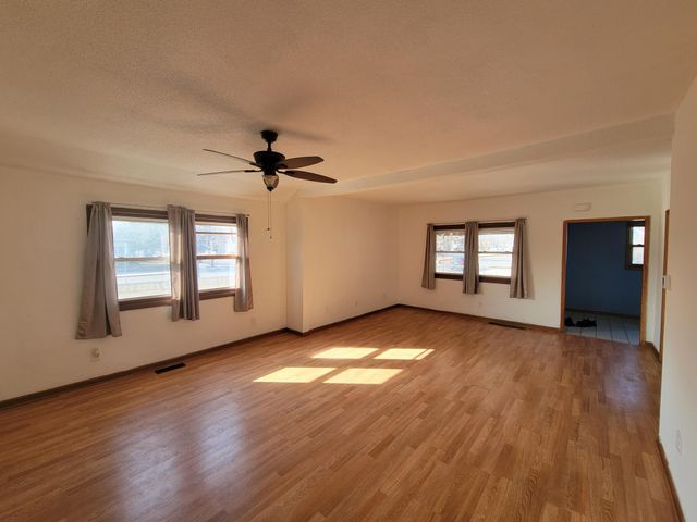 924 13th Avenue S, Saint Cloud, MN 56301