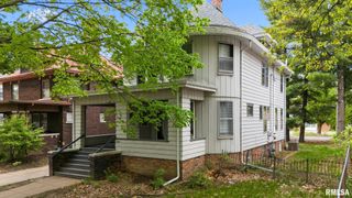 1507 W BARKER Avenue, Peoria, IL 61606