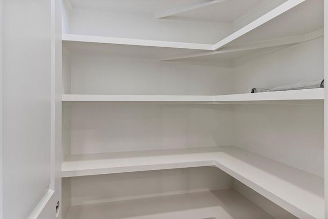 2700 NE Crestview Street, Blue Springs, MO 64029