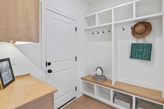 2700 NE Crestview Street, Blue Springs, MO 64029