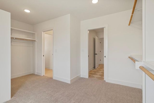 2700 NE Crestview Street, Blue Springs, MO 64029