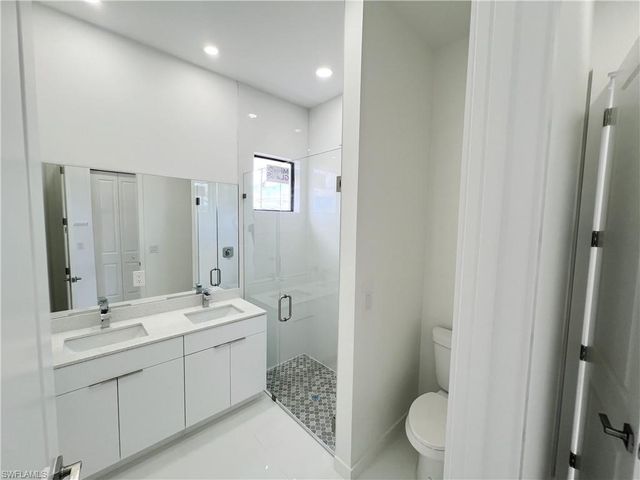 2102 NW 25th PL, Cape Coral, FL 33993