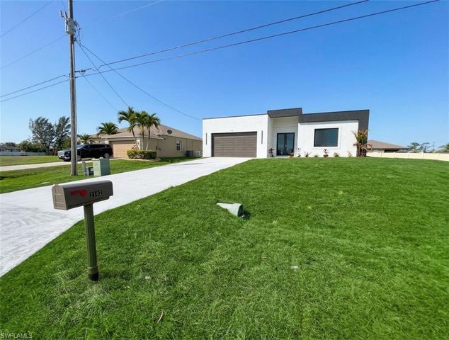 2102 NW 25th PL, Cape Coral, FL 33993