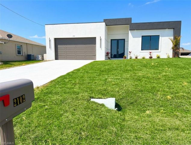 2102 NW 25th PL, Cape Coral, FL 33993