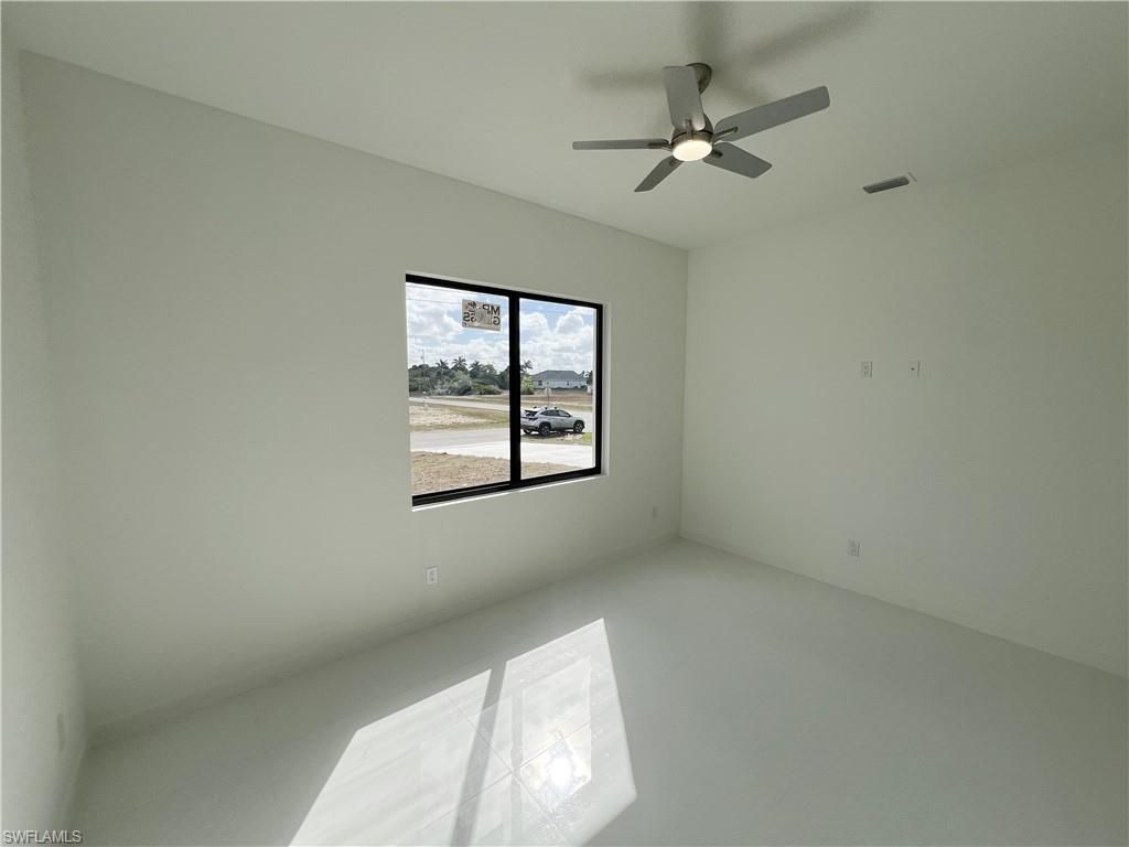 Image 16 of property listing at 2102 NW 25th PL, Cape Coral, FL 33993
