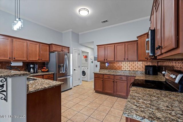 6780 Clarmore Drive, Olive Branch, MS 38654