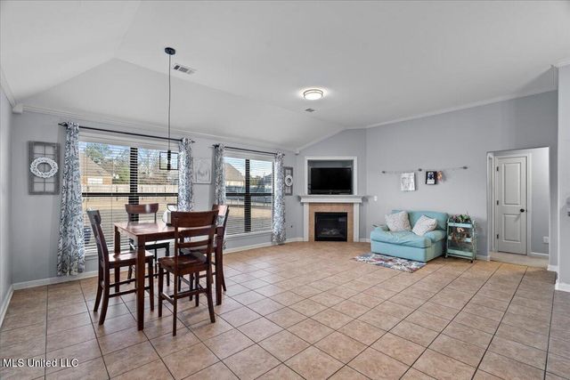 6780 Clarmore Drive, Olive Branch, MS 38654