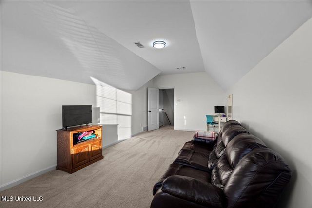 6780 Clarmore Drive, Olive Branch, MS 38654