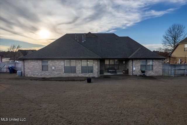 6780 Clarmore Drive, Olive Branch, MS 38654