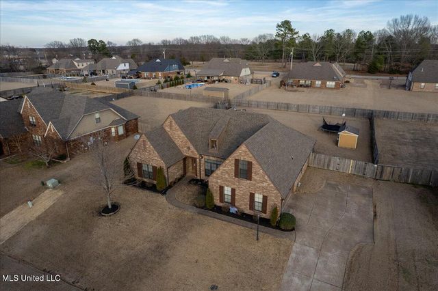 6780 Clarmore Drive, Olive Branch, MS 38654