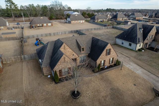 6780 Clarmore Drive, Olive Branch, MS 38654