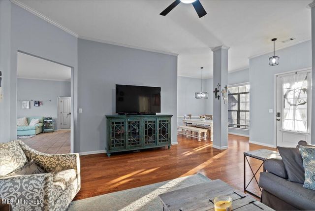 6780 Clarmore Drive, Olive Branch, MS 38654