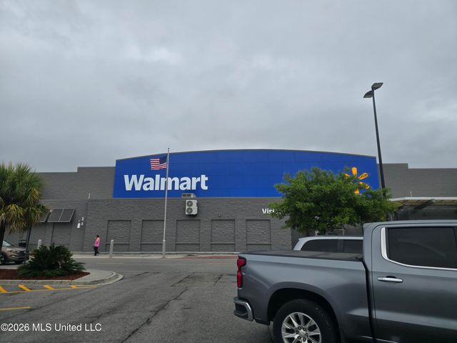 2015 W 2nd Street, Long Beach, MS 39560