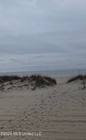 2015 W 2nd Street, Long Beach, MS 39560