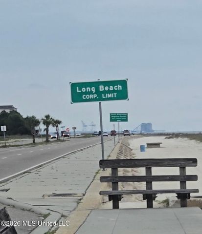 2015 W 2nd Street, Long Beach, MS 39560