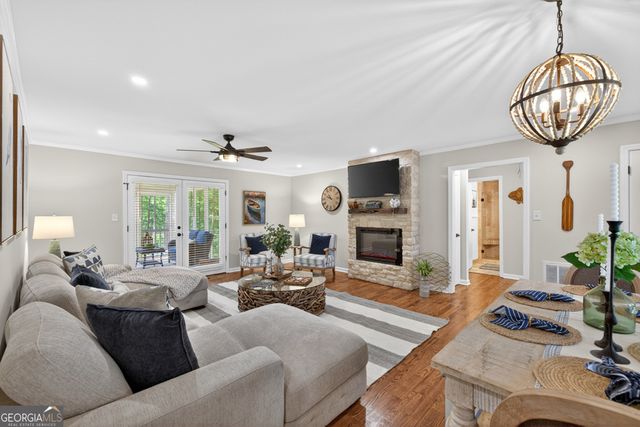 554 S Steel Bridge Road, Eatonton, GA 31024