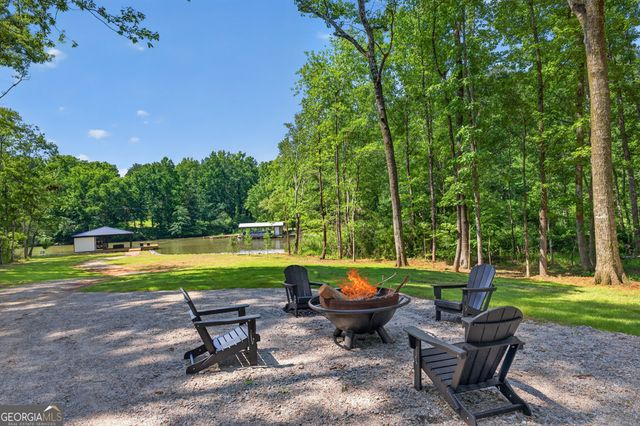 554 S Steel Bridge Road, Eatonton, GA 31024