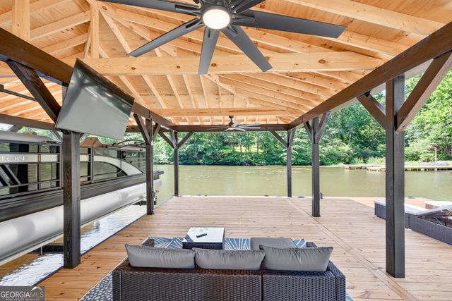 554 S Steel Bridge Road, Eatonton, GA 31024