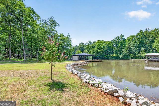 554 S Steel Bridge Road, Eatonton, GA 31024