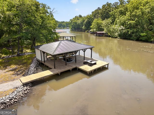 554 S Steel Bridge Road, Eatonton, GA 31024