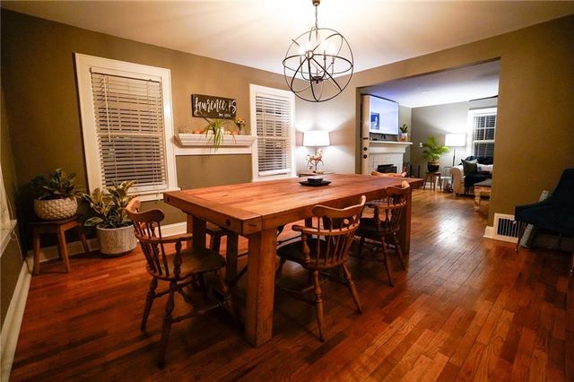 1800 Illinois Street, Lawrence, KS 66044