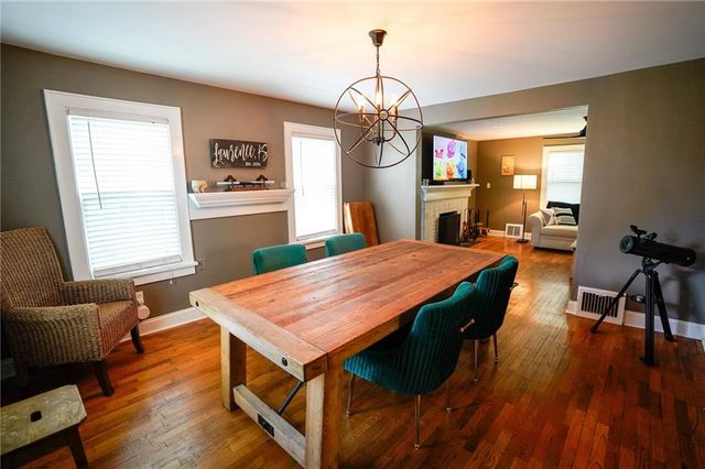 1800 Illinois Street, Lawrence, KS 66044