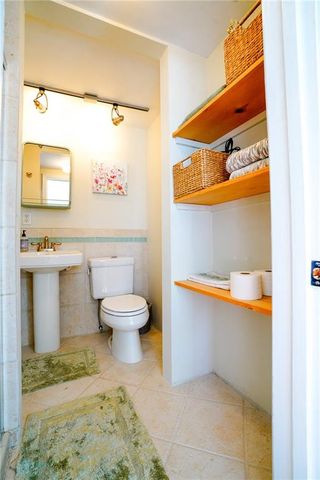 1800 Illinois Street, Lawrence, KS 66044