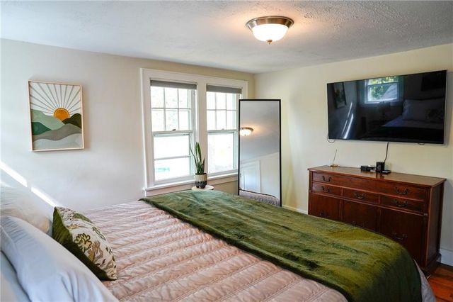 1800 Illinois Street, Lawrence, KS 66044