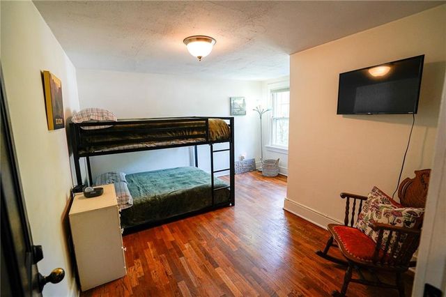 1800 Illinois Street, Lawrence, KS 66044