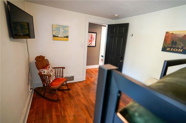 1800 Illinois Street, Lawrence, KS 66044