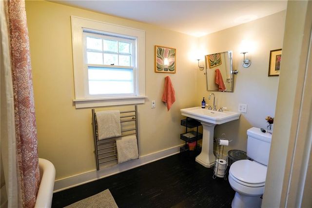 1800 Illinois Street, Lawrence, KS 66044