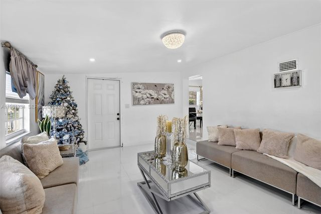 3220 NW 2nd St, Lauderhill, FL 33311