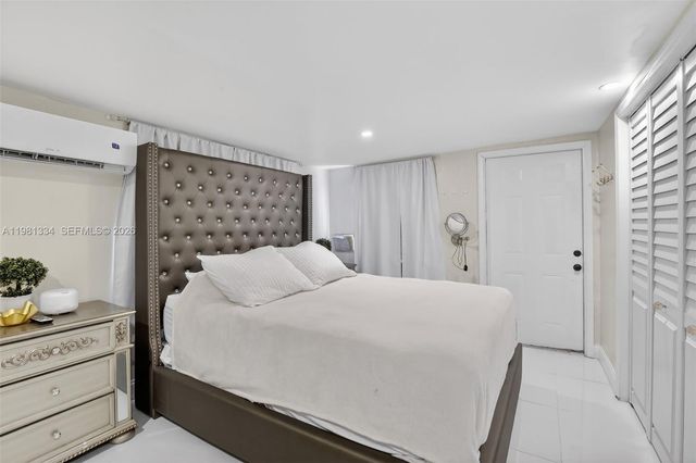 3220 NW 2nd St, Lauderhill, FL 33311