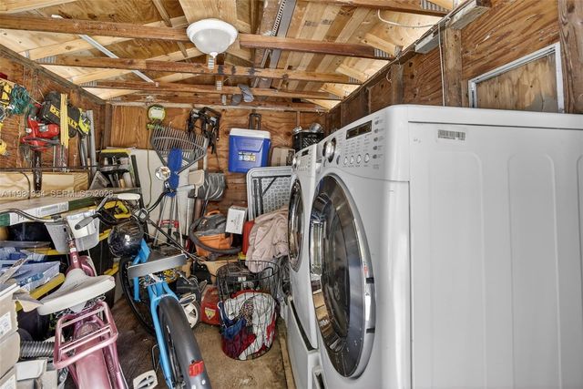 3220 NW 2nd St, Lauderhill, FL 33311